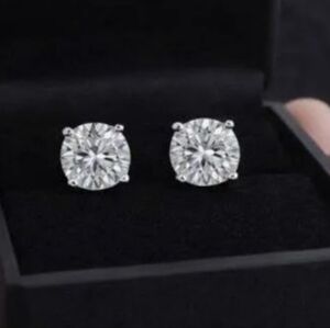 NWT 2.4 CTTW Genuine Moissanite Stud Earrings - S925 Screw Back